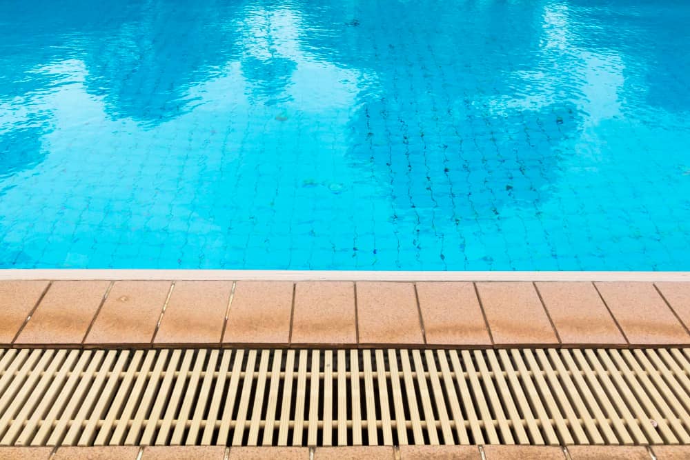 Pool Tile Cleaning Service