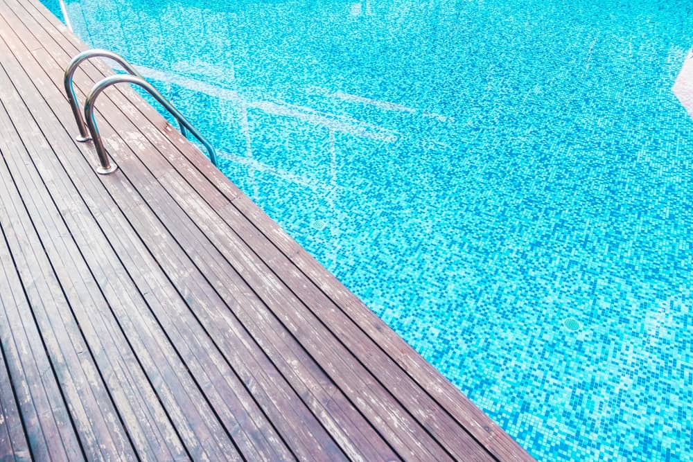 Pool Deck and Drain Cleaning Services