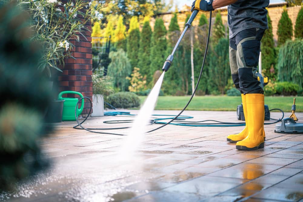 Decks and patios Pressure Washing